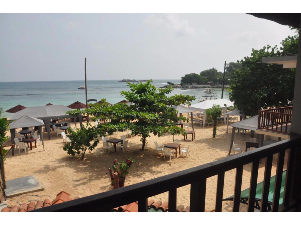 Wave Beach Resort ウナワトゥナ エクステリア 写真
