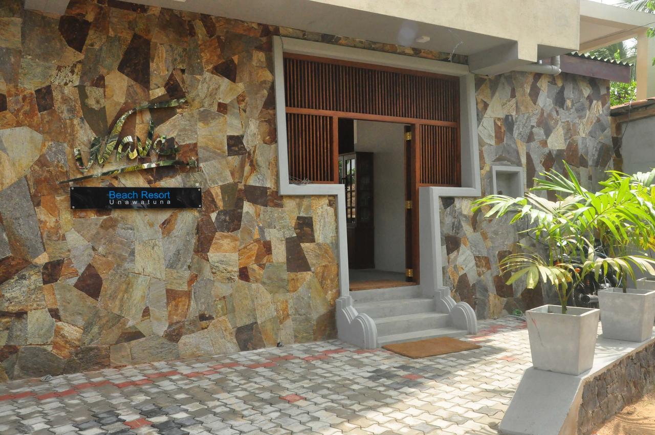 Wave Beach Resort ウナワトゥナ エクステリア 写真