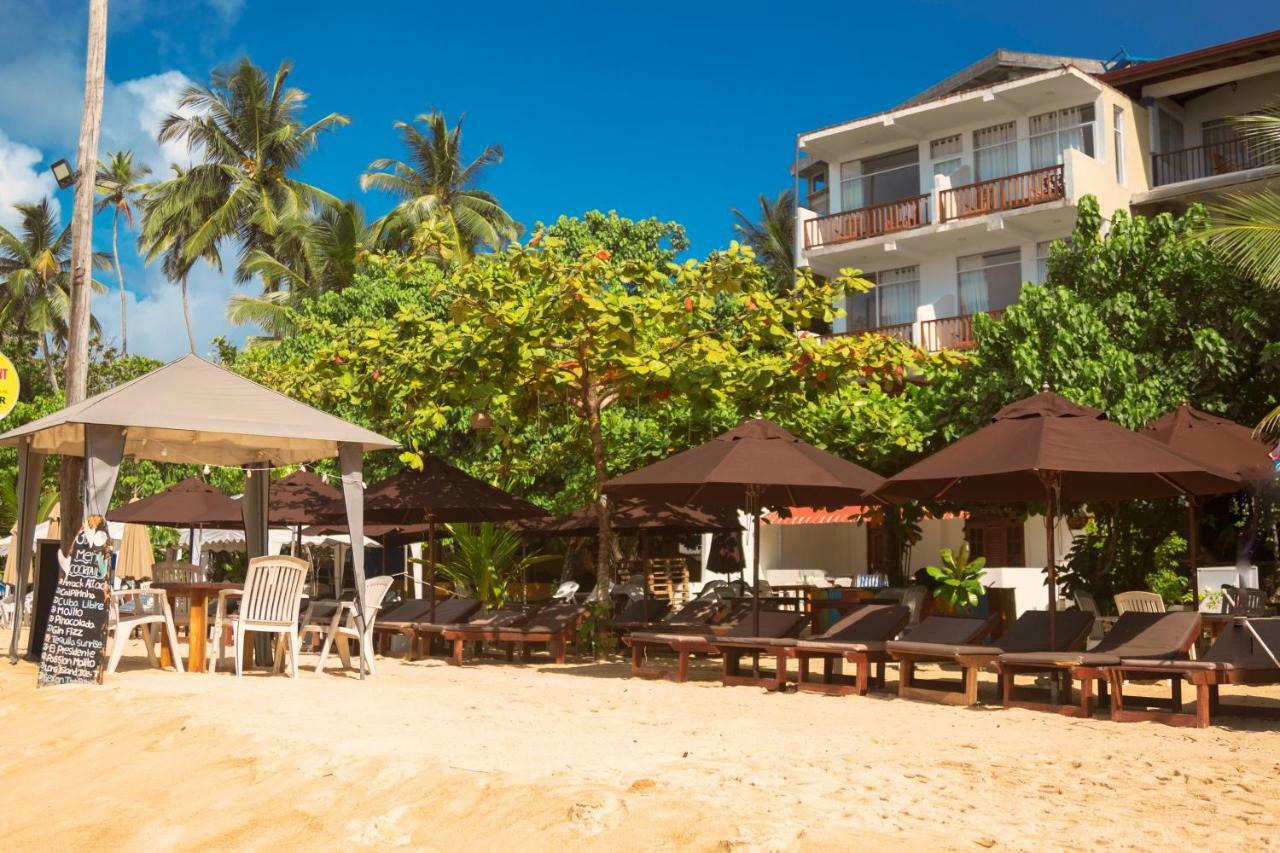 Wave Beach Resort ウナワトゥナ エクステリア 写真