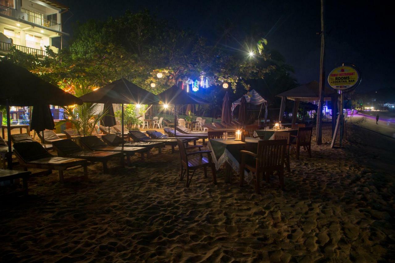 Wave Beach Resort ウナワトゥナ エクステリア 写真