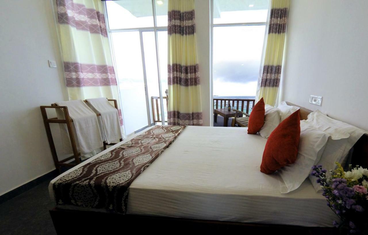 Wave Beach Resort ウナワトゥナ エクステリア 写真