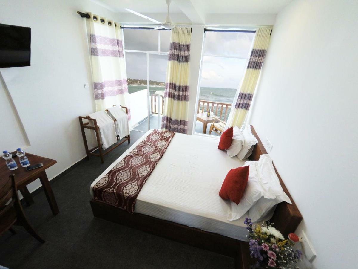Wave Beach Resort ウナワトゥナ エクステリア 写真